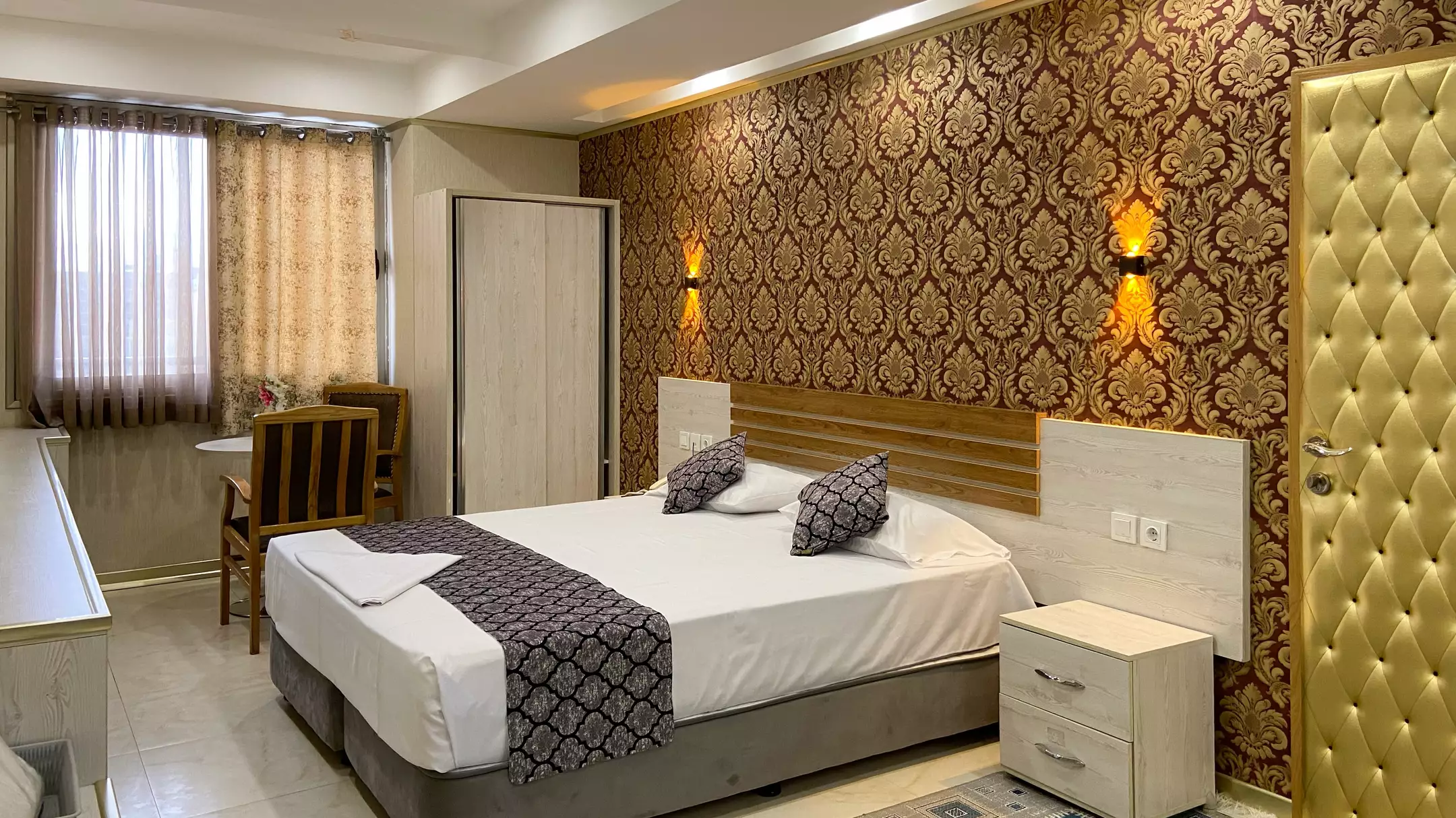 Alibaba https://cdn.alibaba.ir/ostorage/hotel-accommodation-images/670318e6ab97af8211911b98_094a5678-ccf6-4855-9948-3fa13b1dec2c_دبل (1).webp